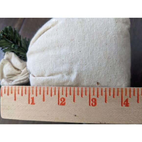 Feeding Magic Reindeer Food Bag Christmas Ornament Tree Holiday Holly Tan New - Picture 3 of 4